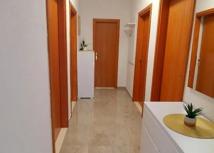 Ani Apartment